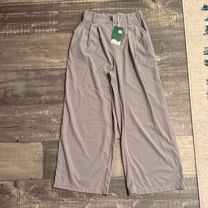 HALARA Textured Gray Pants